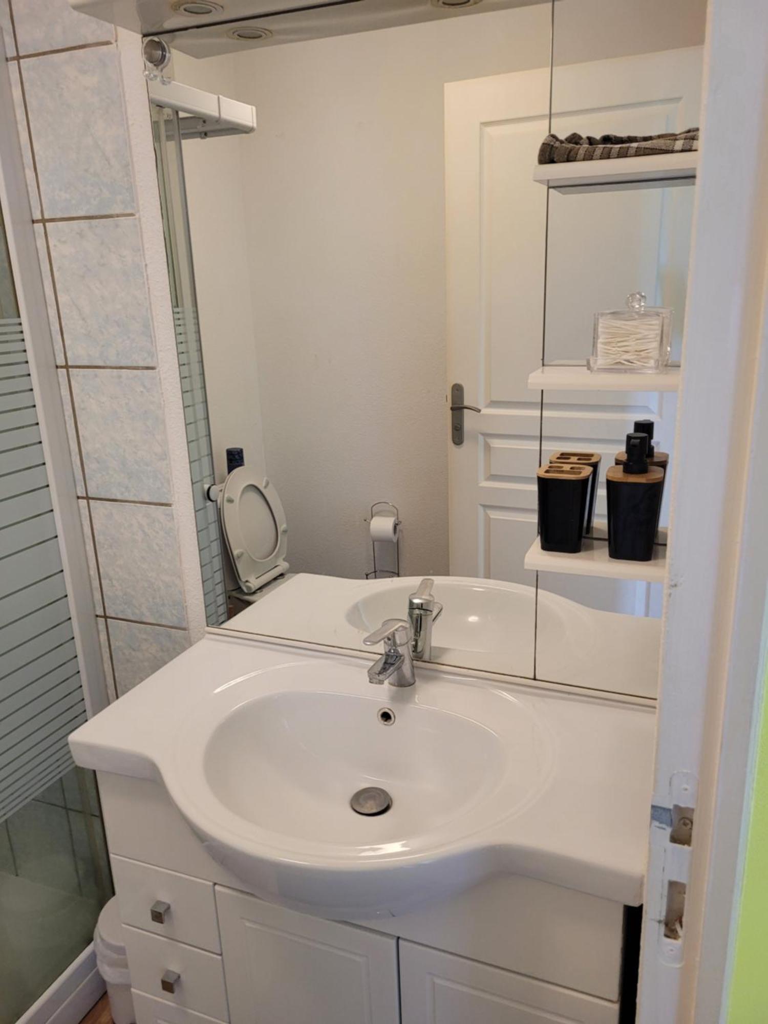 Petite Maison Proche Mer - Flamanville Extérieur photo